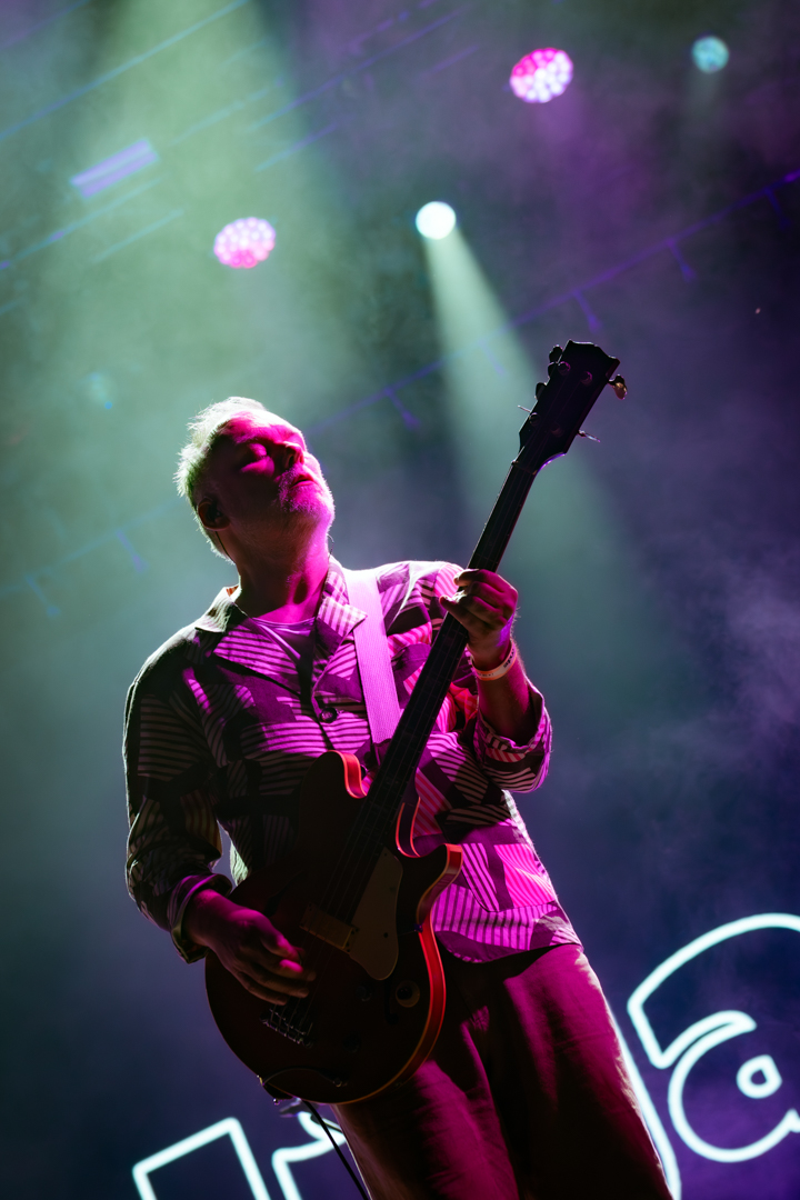 The Cardigans en Bogotá: El arte de la nostalgia