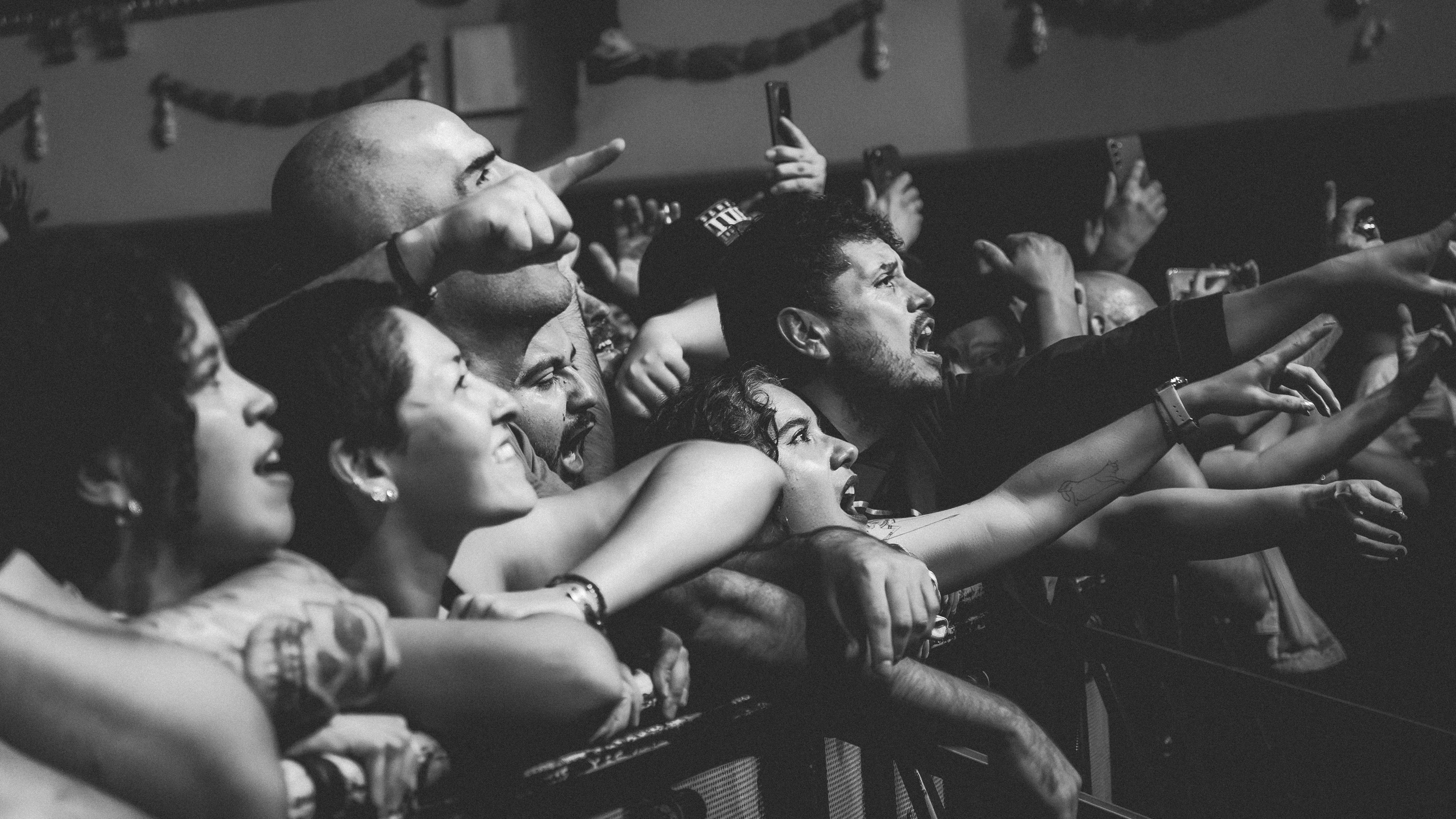 Fiskales Ad-Hok - Gira 2026