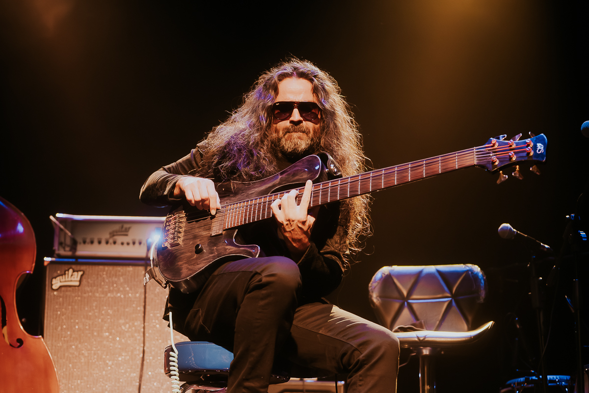 Christian Gálvez: tonos ocres, medios y brillantes