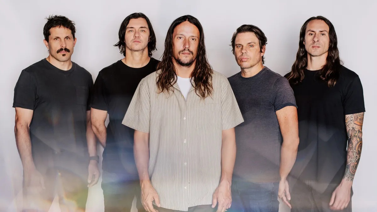 'Starting Over Again' marca su reencuentro con Cove Reber