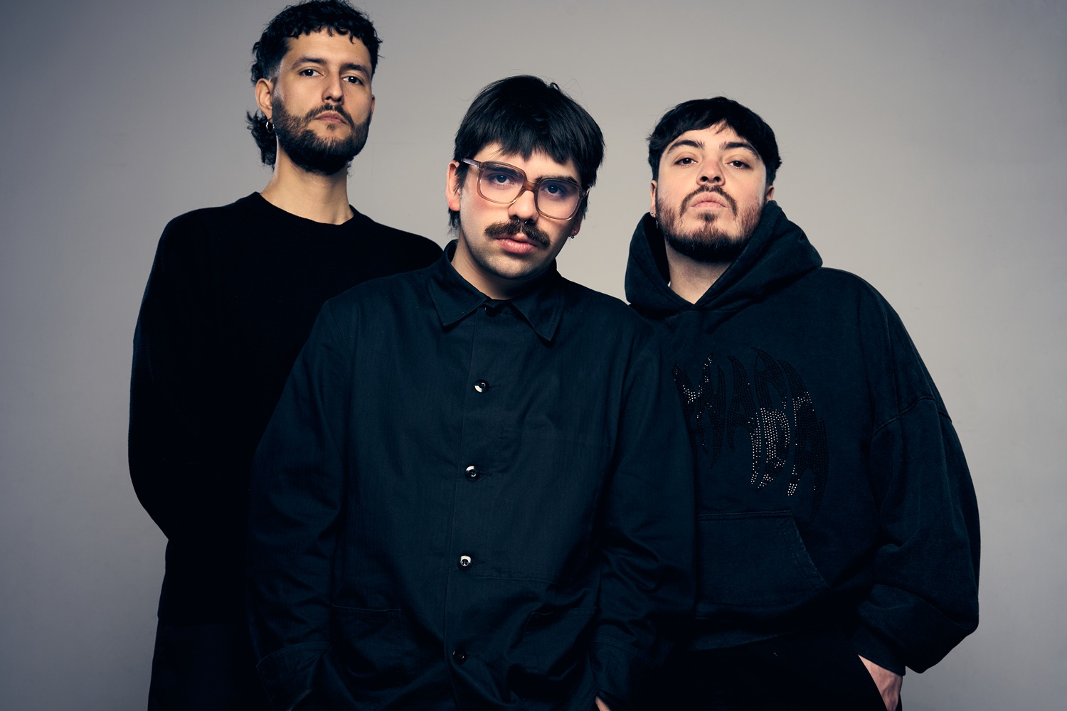 Y agenda presentación en vivo de su próximo disco