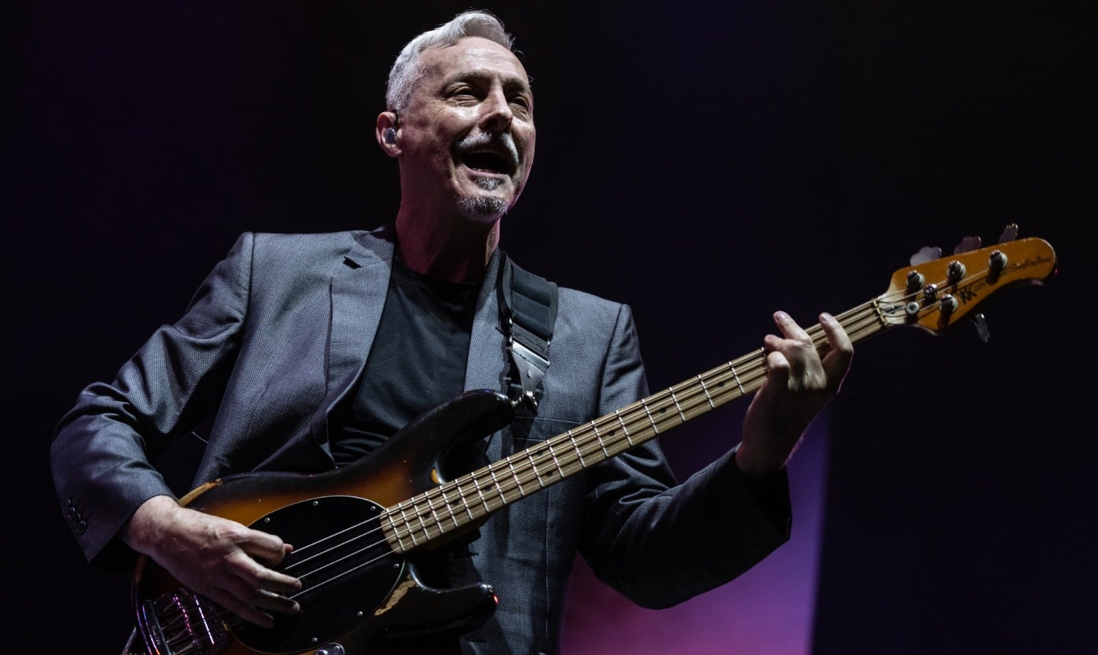 Pedro Aznar: ''Una canción tiene que atravesar lo racional y conmover''