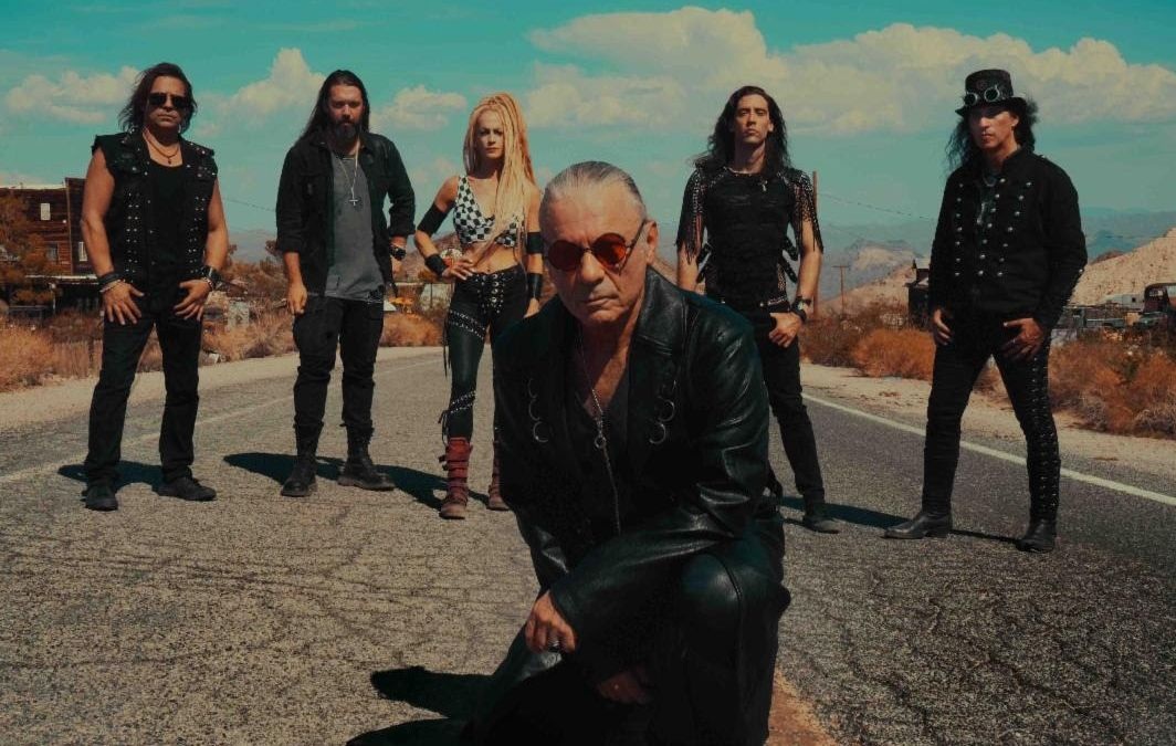 Anunciando la gira ''PsychoGod''