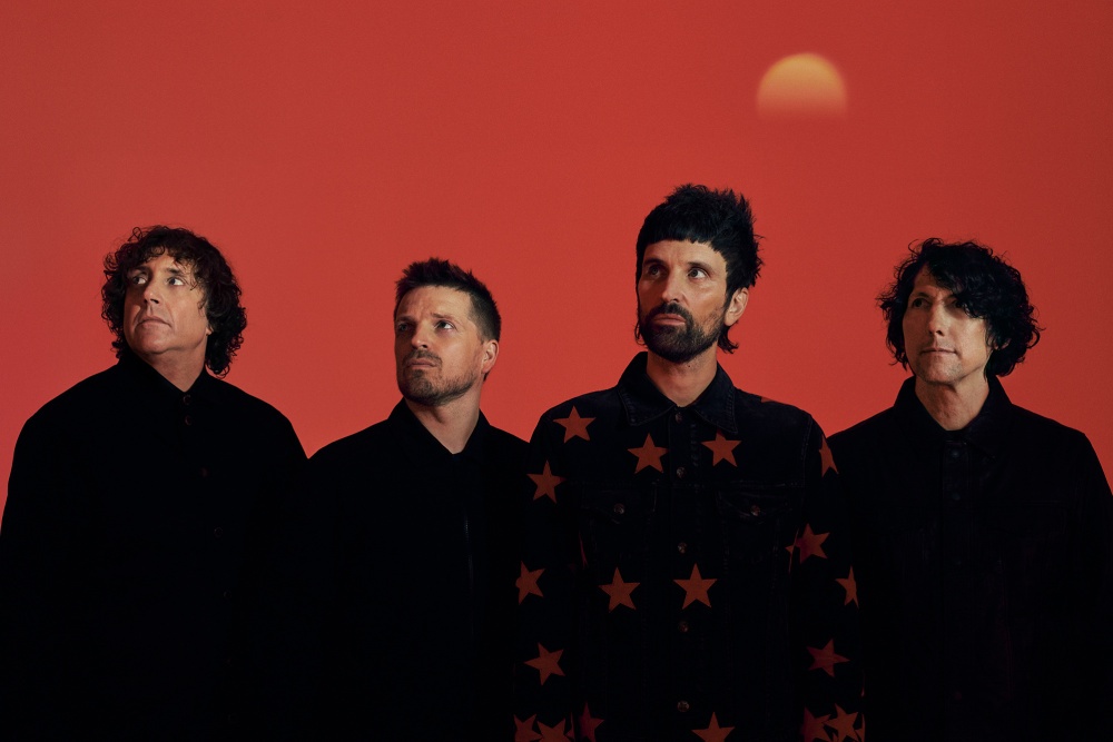 'SUPERPOWERS' es su flamante lanzamiento