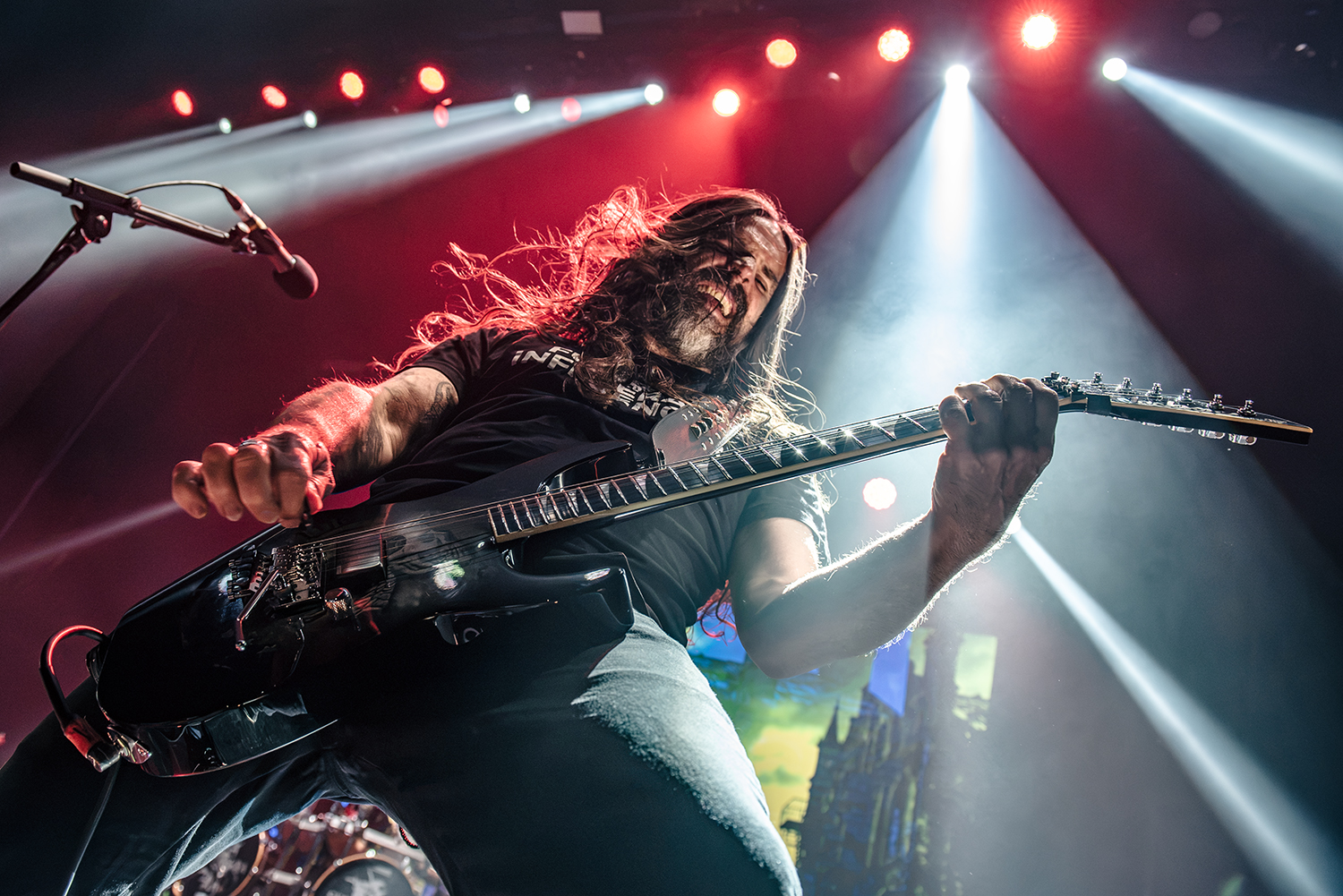Sepultura: La muerte como celebración de vida
