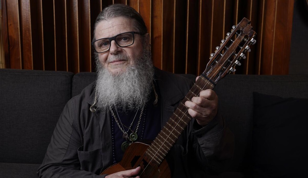 "Roncoco Tour": Gustavo Santaolalla regresa a Chile con shows en Concepción y Santiago