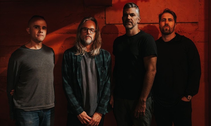 Between The Buried And Me: "Siempre nos gusta superarnos y probar cosas nuevas"