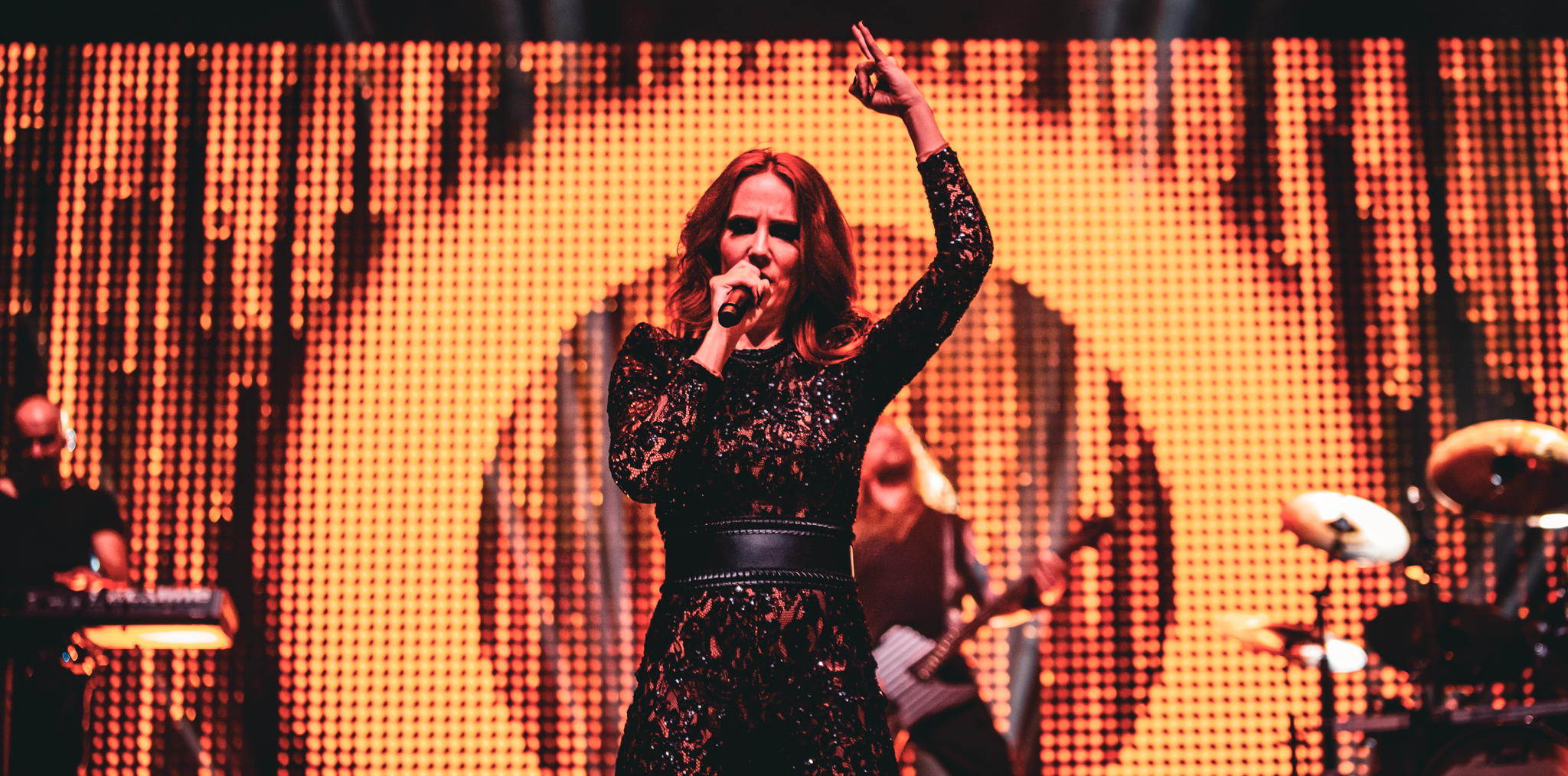 Epica regresa a Medellín con un show inolvidable y vibrante