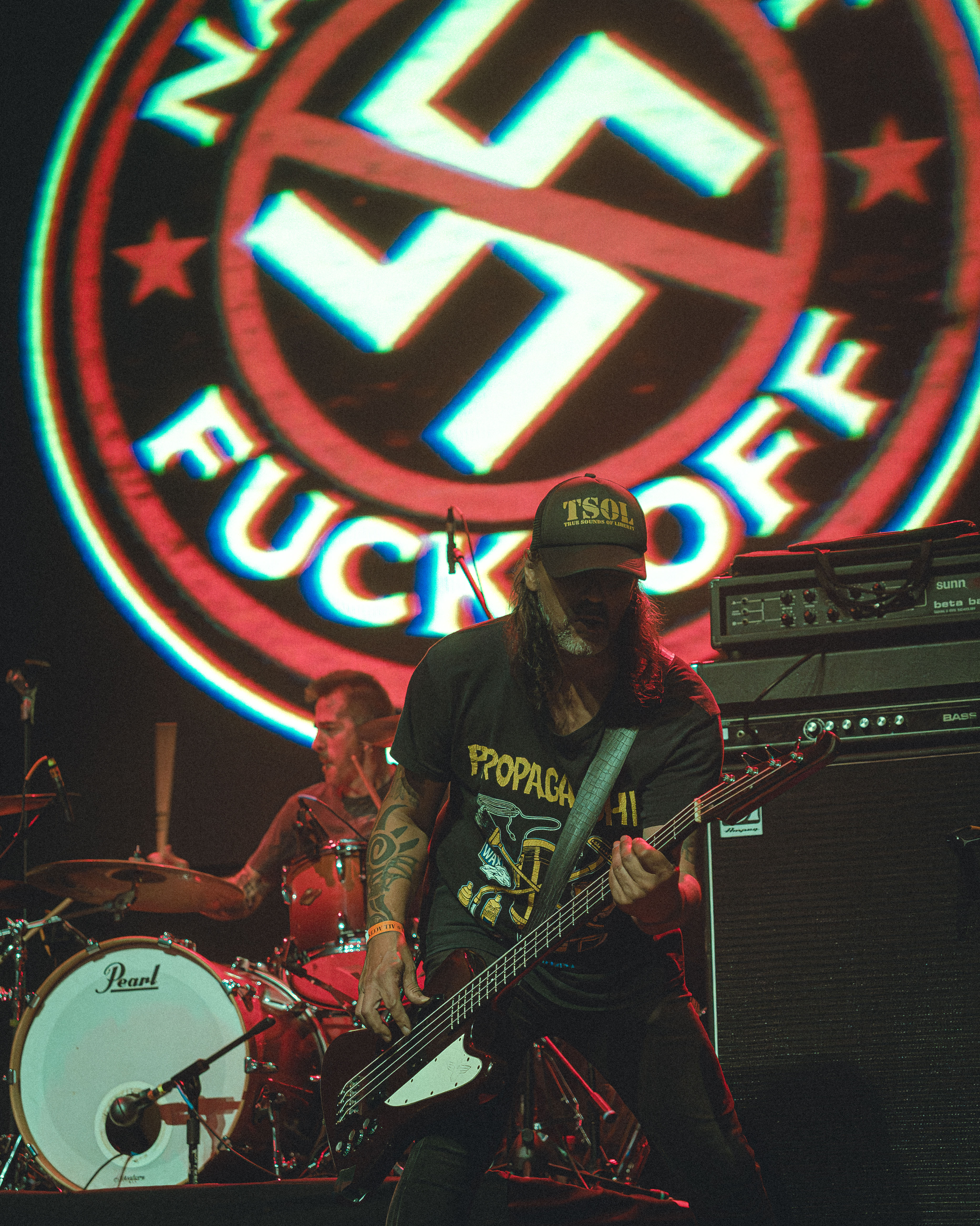 Fiskales Ad-Hok: Lindo regreso frente al caos