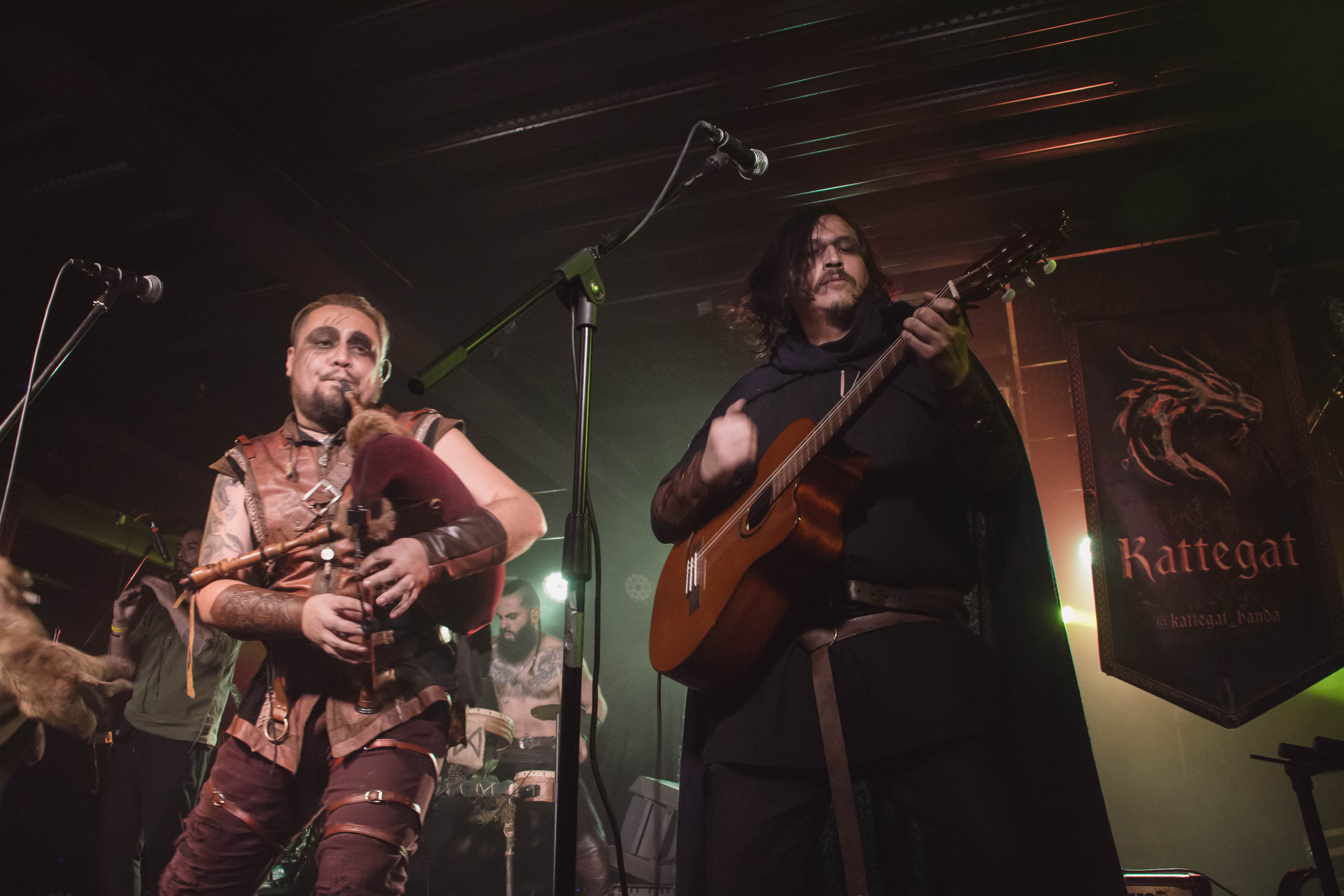 Feuerschwanz: Fiesta medieval y cerveza